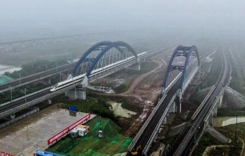 引江濟淮(huai)滬蓉高鐵改建(jiàn)項目雙線撥接(jie)完成