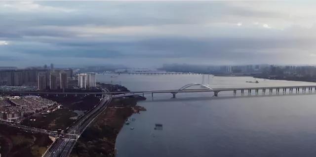 九龍湖(hu)大橋橋梁樁(zhuang)基完成147根！西(xi)岸梁場正有(yǒu)序施工