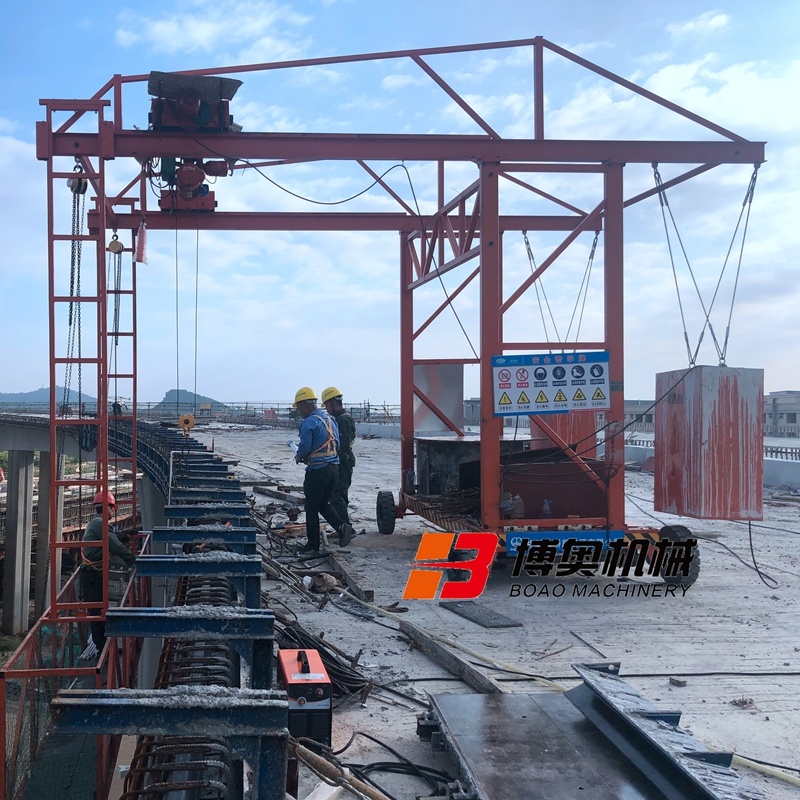 高(gao)速橋梁護欄(lán)模闆台車使(shi)用方法