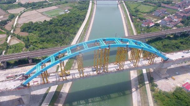 荊荊(jīng)鐵路最長橋梁(liang)江漢運河特大(da)橋建成