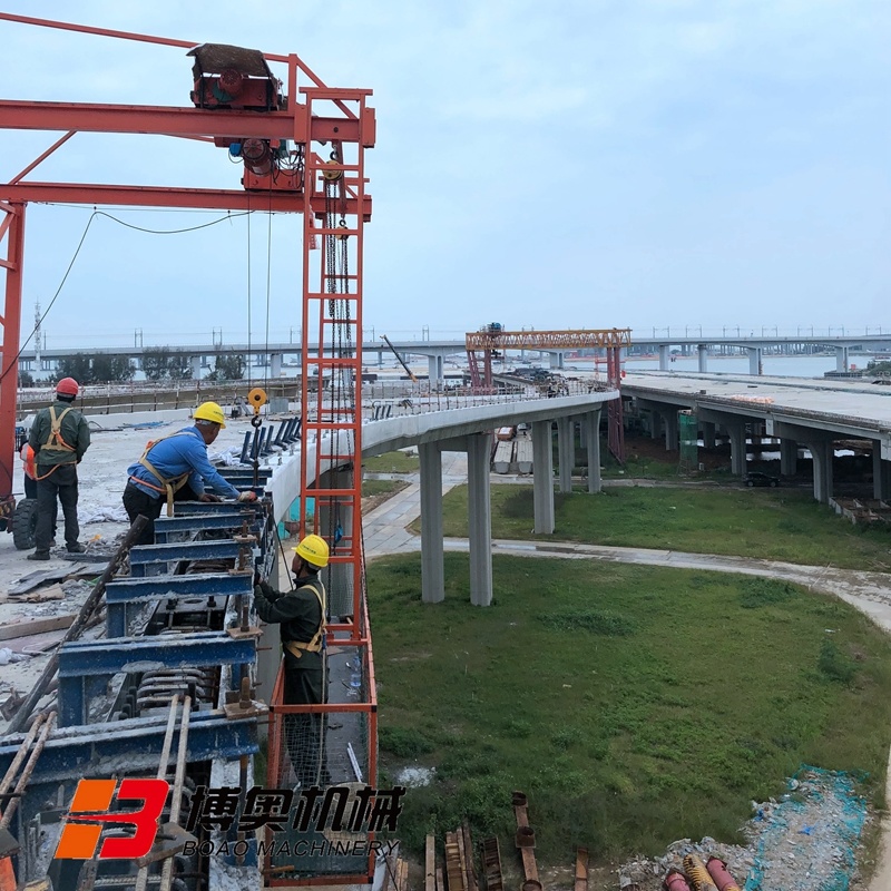 高架(jià)橋防撞(zhuang)牆模闆(pan)施工車(chē)
