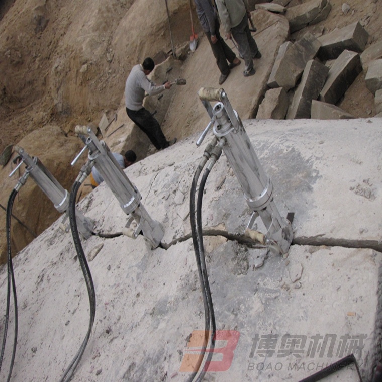 咸阳尔易金属制造集团(4G网站)FL90A手動岩(yan)石劈裂機