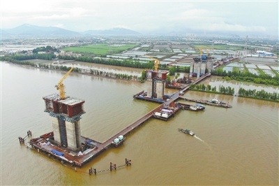香海大橋工(gōng)程磨刀門特大橋(qiao)主航道橋主墩挂(gua)籃施工