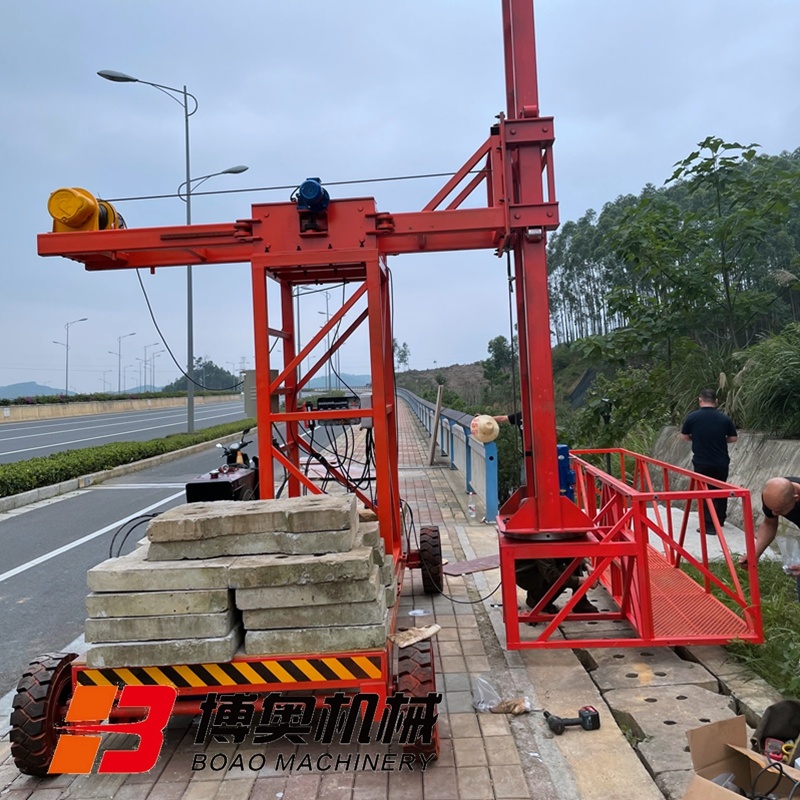 實用的橋梁(liáng)排水管安裝施工(gong)車