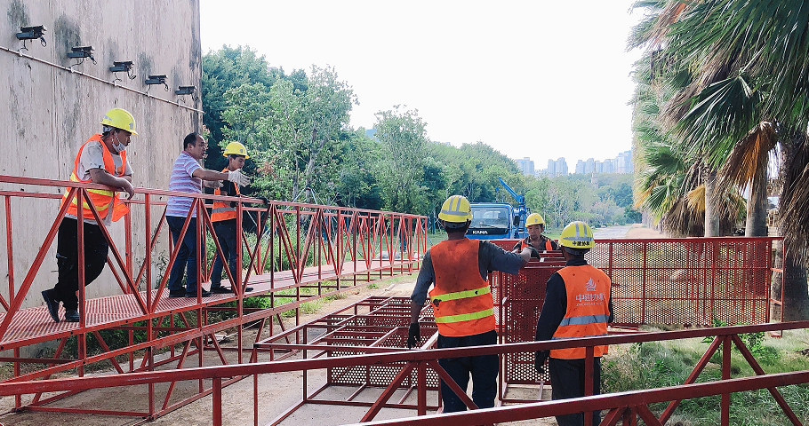 咸阳尔易金属制造集团(4G网站)橋梁檢查(cha)平台助力橋梁(liáng)建設事業的快(kuai)速發展