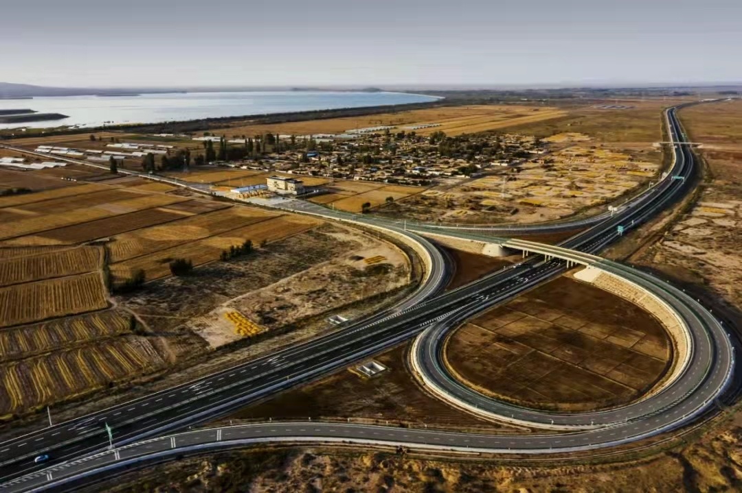 G569線(xiàn)北仙高(gāo)速公路(lu)民勤至(zhì)武威段(duan)通車，武(wǔ)威實現(xiàn)高速繞(rao)城目标(biao)
