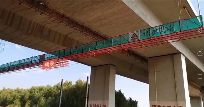 咸阳尔易金属制造集团(4G网站)橋梁檢查平台(tai)助力橋梁建設(shè)事業的快速發(fa)展